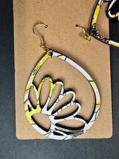 5 Sets of Flower Earrings PLUS Bonus Heart Pair