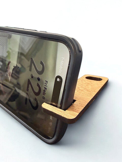 Customized Mahogany Wood Keychain Phone Stand